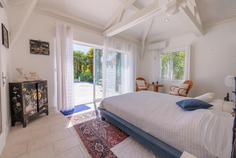 Maison - 304 m² - 7 pièces