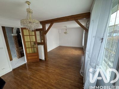 Maison - 101 m² - 7 pièces