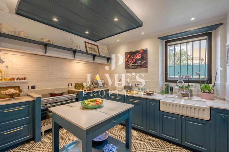 Maison de village - 210 m² - 7 pièces