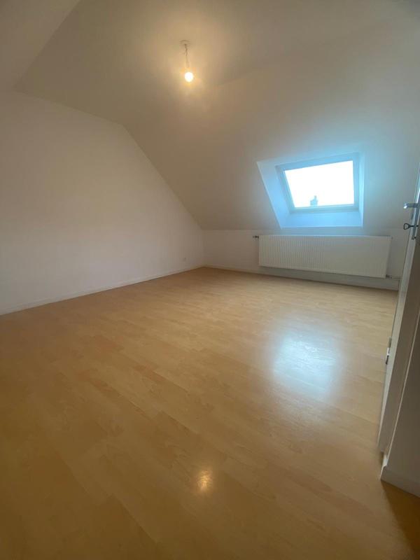 Maison - 102 m² - 4 pièces