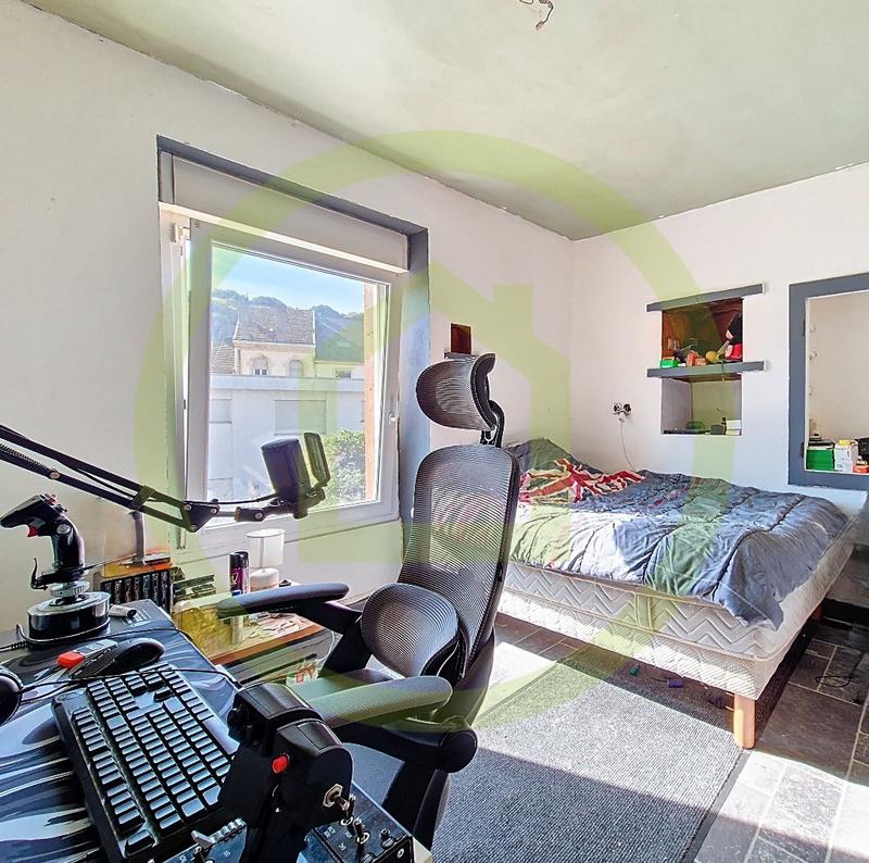 Maison - 104 m² - 5 pièces