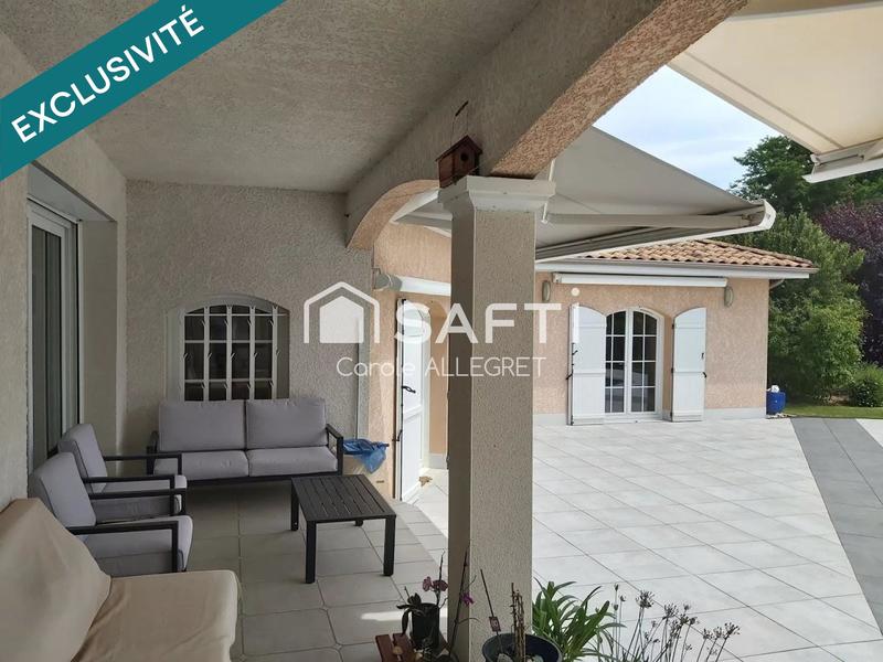 Maison - 180 m² - 6 pièces