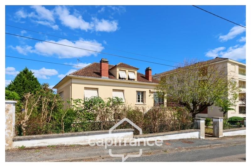 Maison - 90 m² - 4 pièces