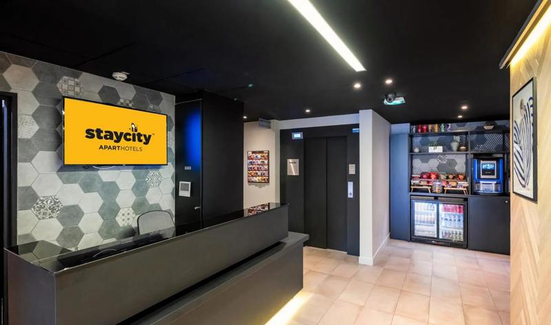 Studio - 14 m² - 1 pièce