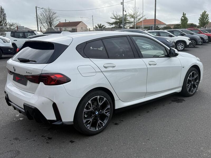 Bmw 120 120d 163 dkg7 m sport design