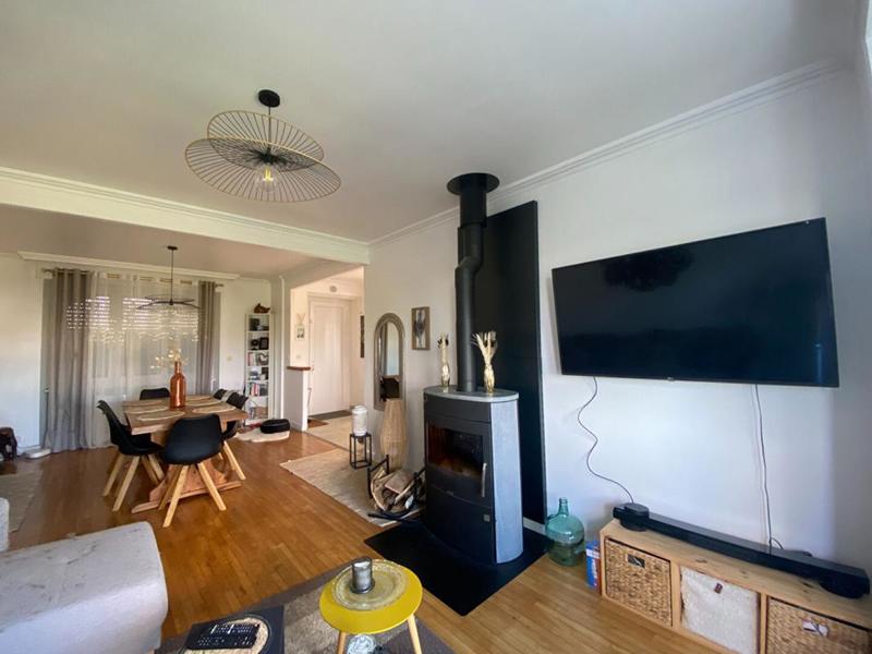 Maison de ville - 211 m² - 9 pièces