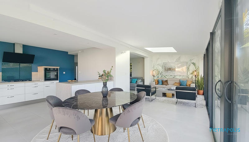 Maison traditionnelle - 186 m² - 6 pièces