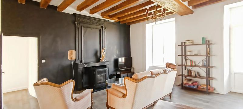 Demeure - 190 m² - 9 pièces