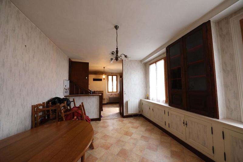 Maison - 104 m² - 4 pièces