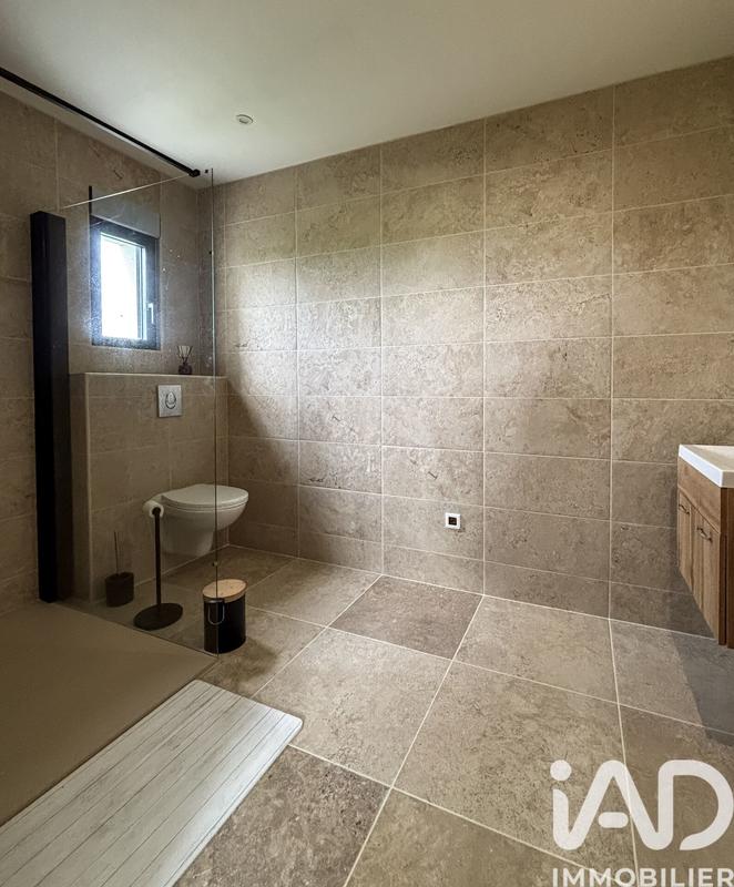 Maison - 297 m² - 11 pièces