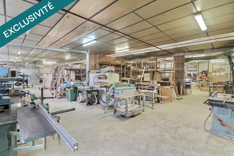 Local commercial - 975 m² - 9 pièces
