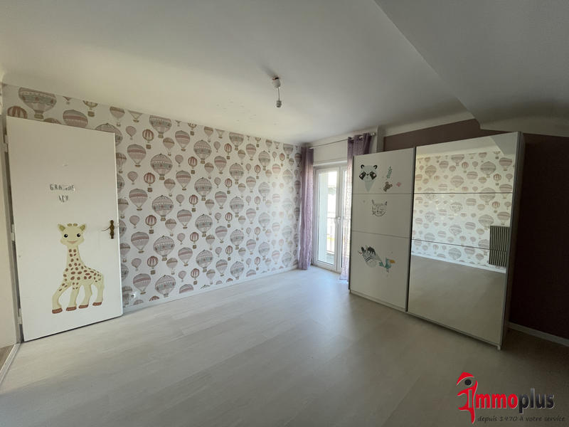 Maison - 170 m² - 7 pièces