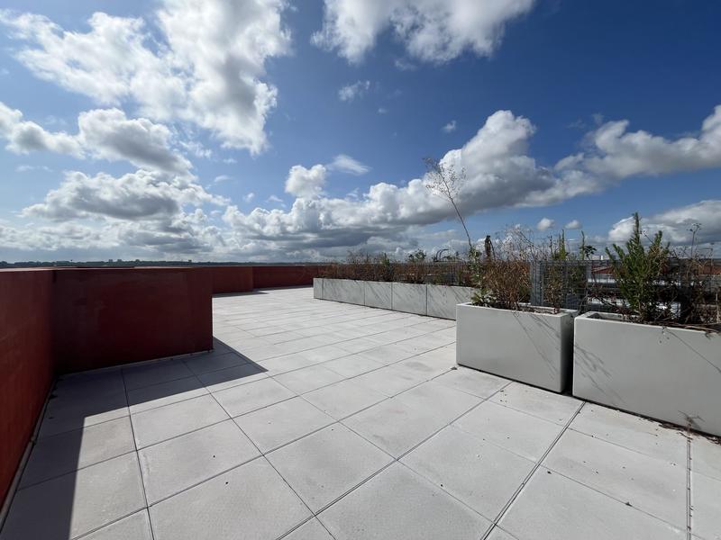 Appartement - 104 m² - 5 pièces