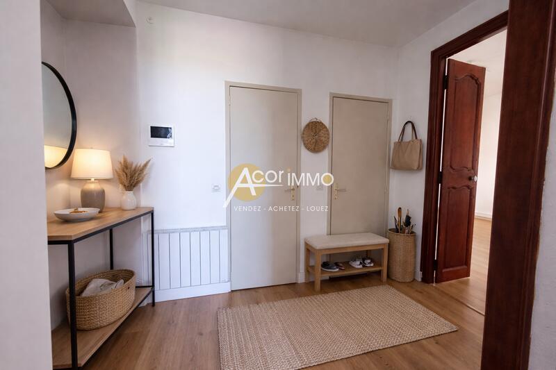 Appartement - 96 m² - 4 pièces