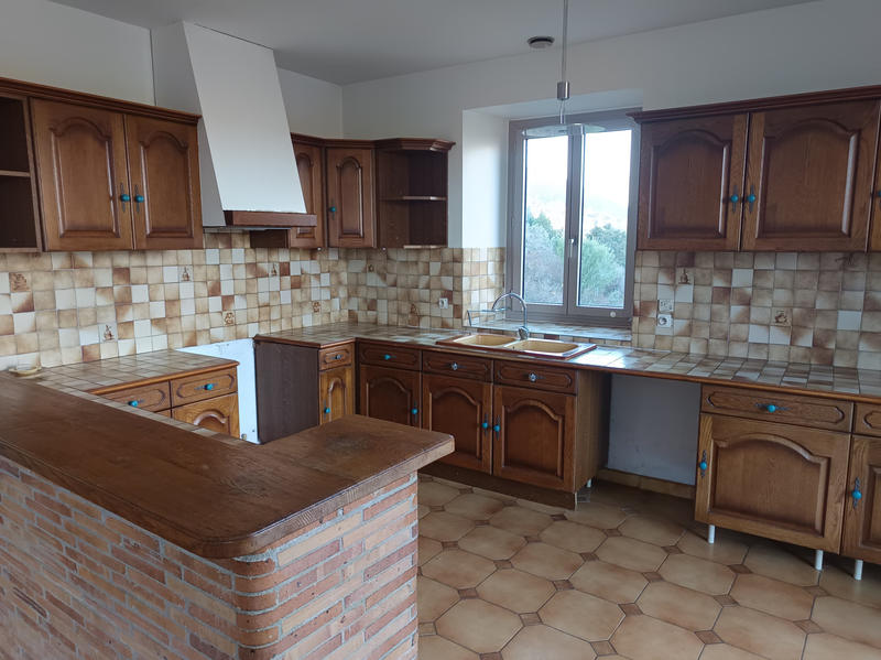 Propriété - 330 m² - 14 pièces