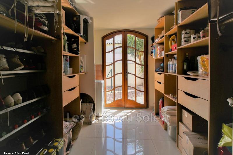 Maison - 226 m² - 8 pièces