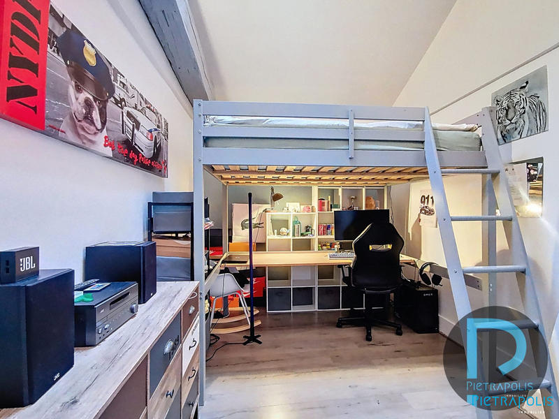 Appartement - 91 m² - 3 pièces