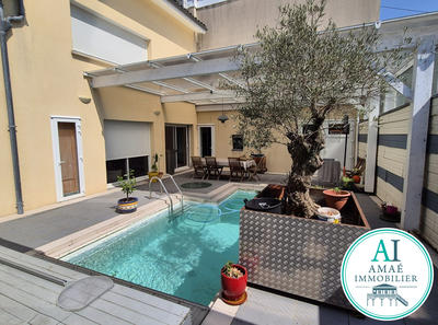 Appartement - 185 m² - 5 pièces