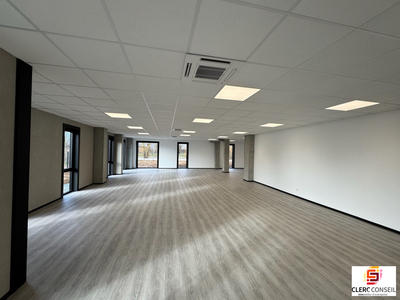 Bureau - 228 m²