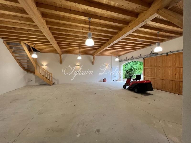 Manoir - 560 m² - 6 pièces