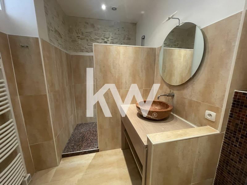 Bastide - 240 m² - 8 pièces