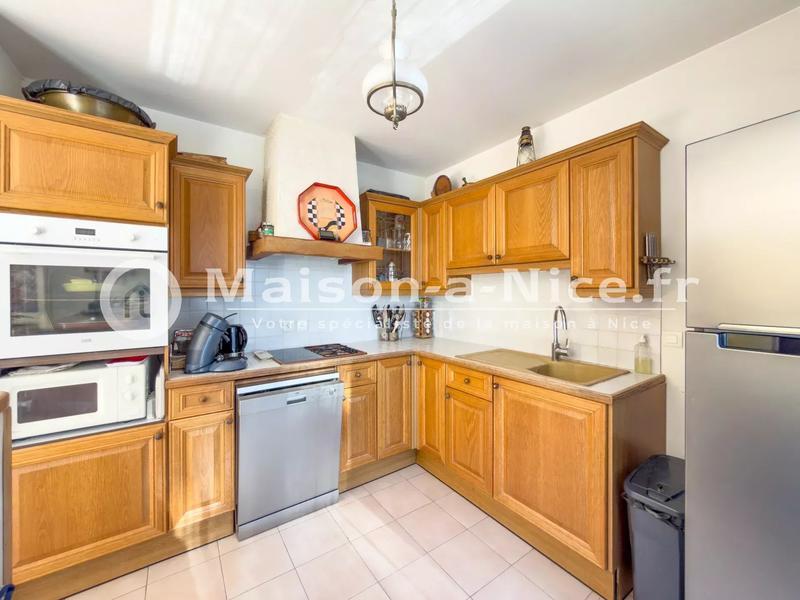 Maison - 171 m² - 6 pièces