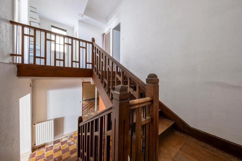 Maison - 333 m² - 15 pièces