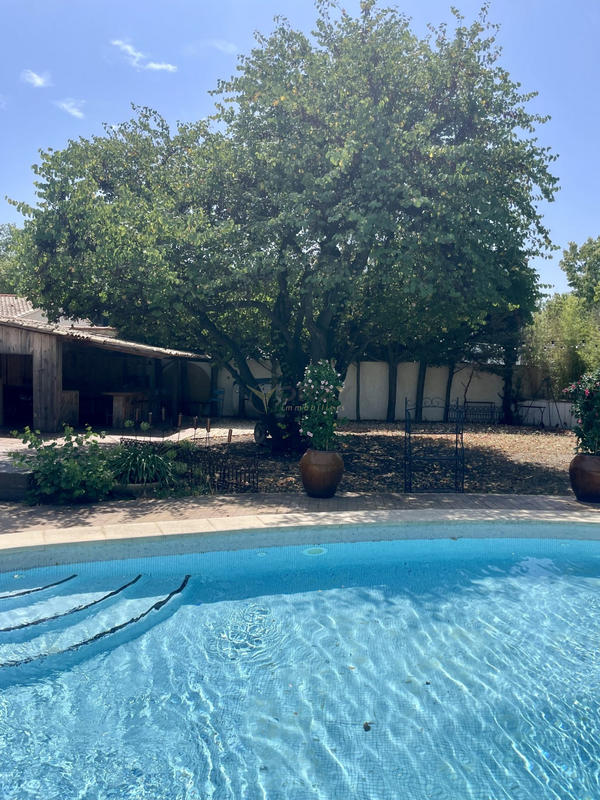 Maison ancienne - 232 m² - 7 pièces