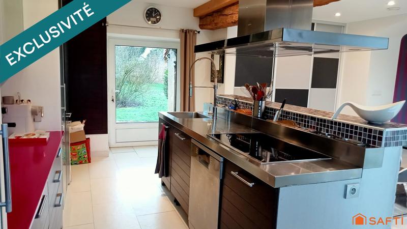 Maison - 300 m² - 5 pièces