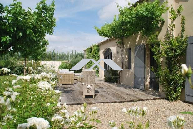 Maison - 280 m² - 7 pièces