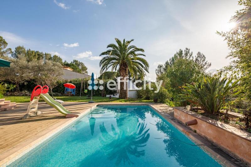 Maison - 141 m² - 5 pièces