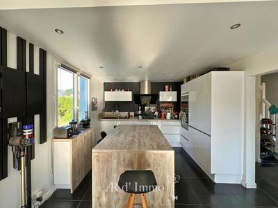 Maison - 106 m² - 4 pièces