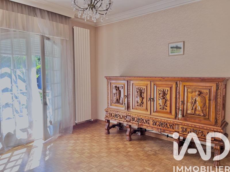 Maison - 334 m² - 9 pièces