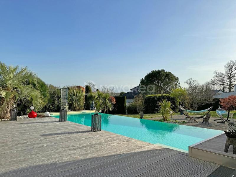 Villa - 240 m² - 7 pièces