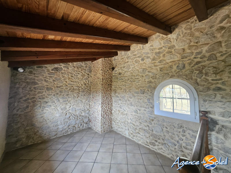 Maison - 180 m² - 4 pièces