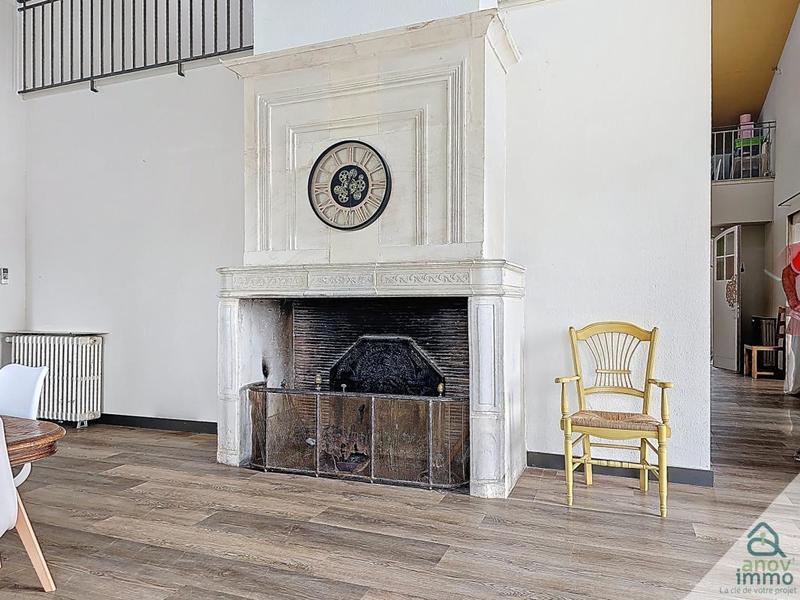 Propriété - 448 m² - 18 pièces