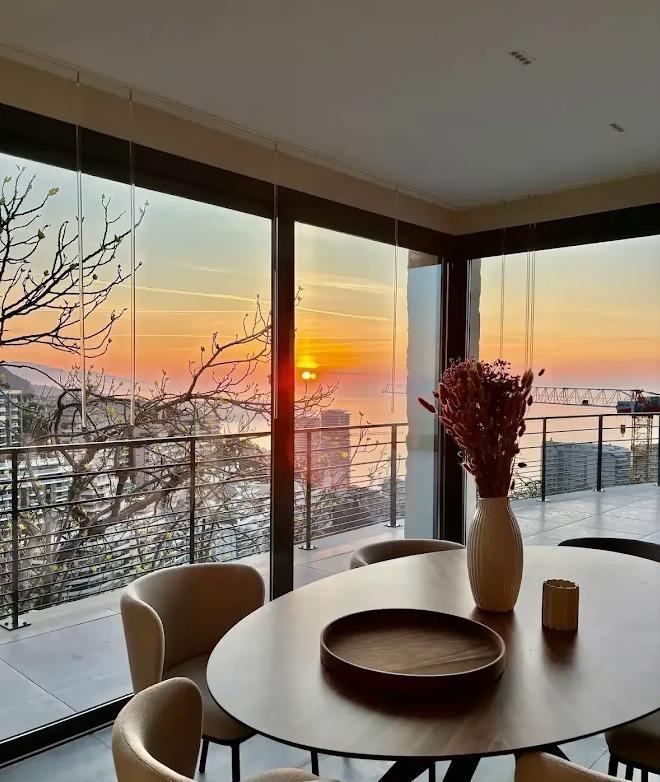 Villa - 235 m² - 6 pièces