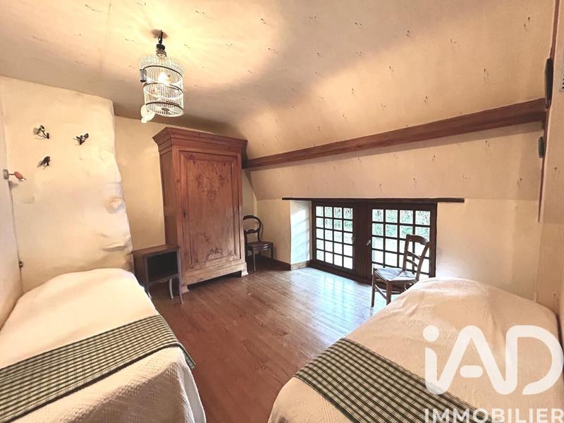 Maison - 141 m² - 7 pièces