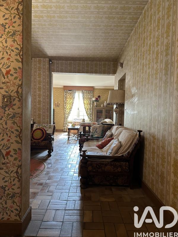 Maison - 322 m² - 9 pièces