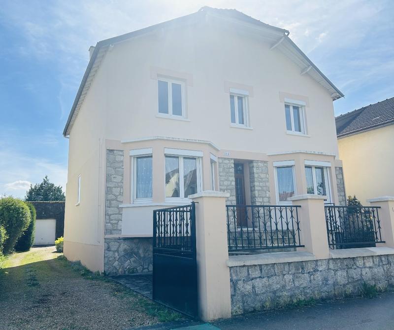 Maison - 180 m² - 7 pièces