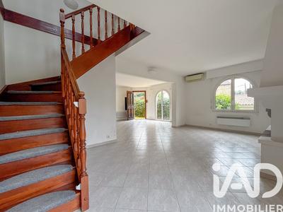 Maison - 169 m² - 5 pièces