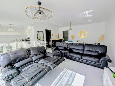 Maison - 80 m² - 3 pièces