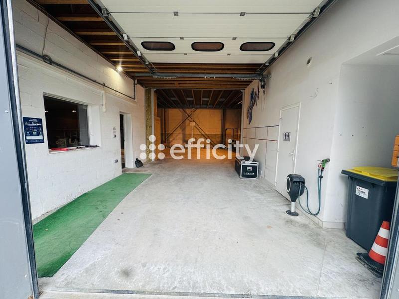 Bureau - 321 m² - 6 pièces