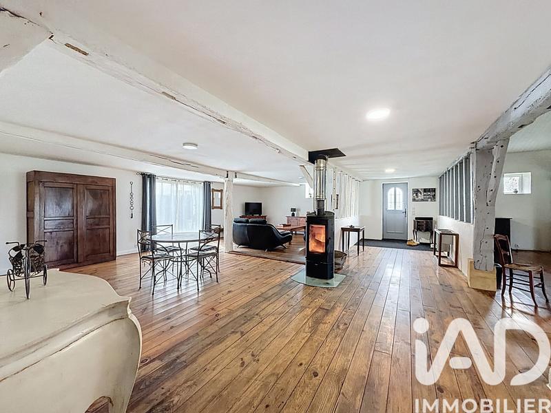 Maison - 208 m² - 5 pièces