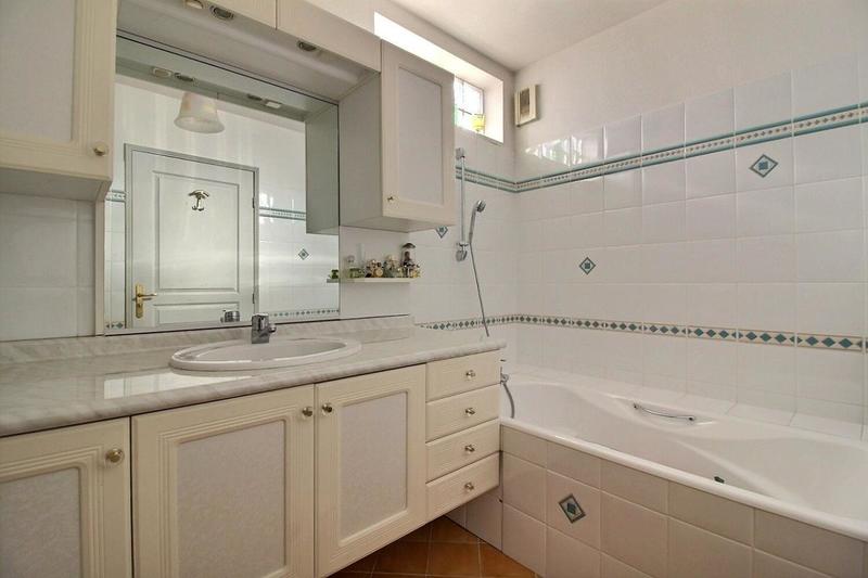 Appartement - 117 m² - 4 pièces