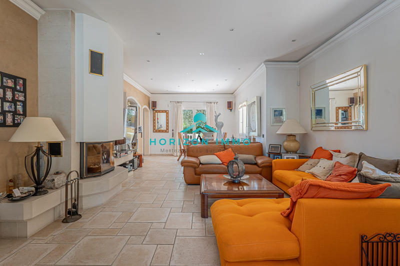 Maison traditionnelle - 161 m² - 5 pièces