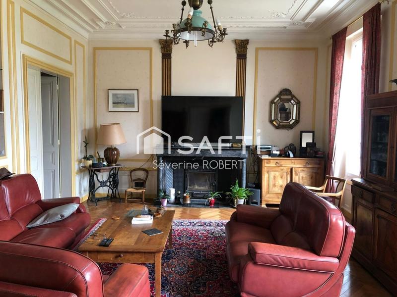 Maison - 550 m² - 15 pièces