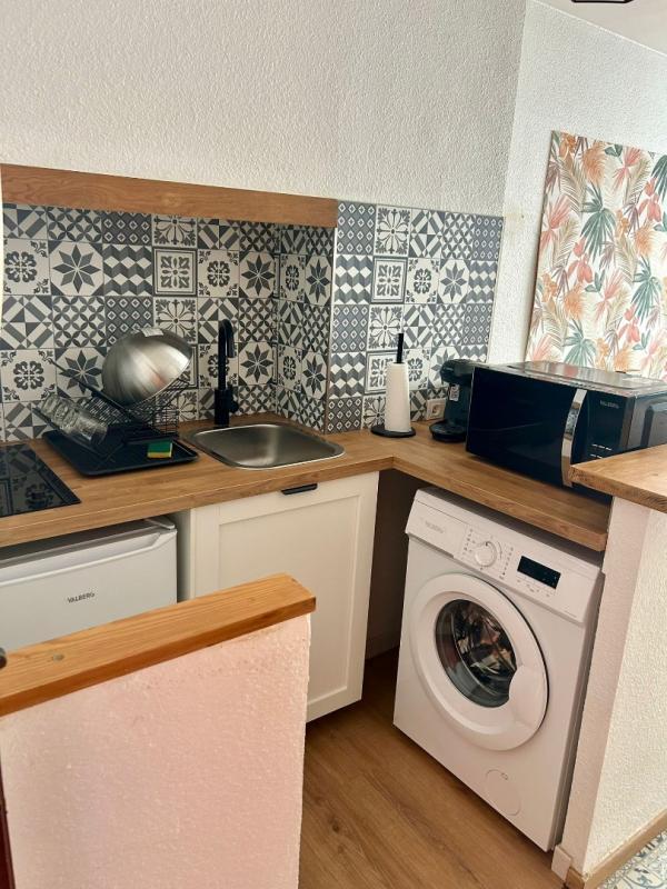 Studio - 25 m² - 1 pièce