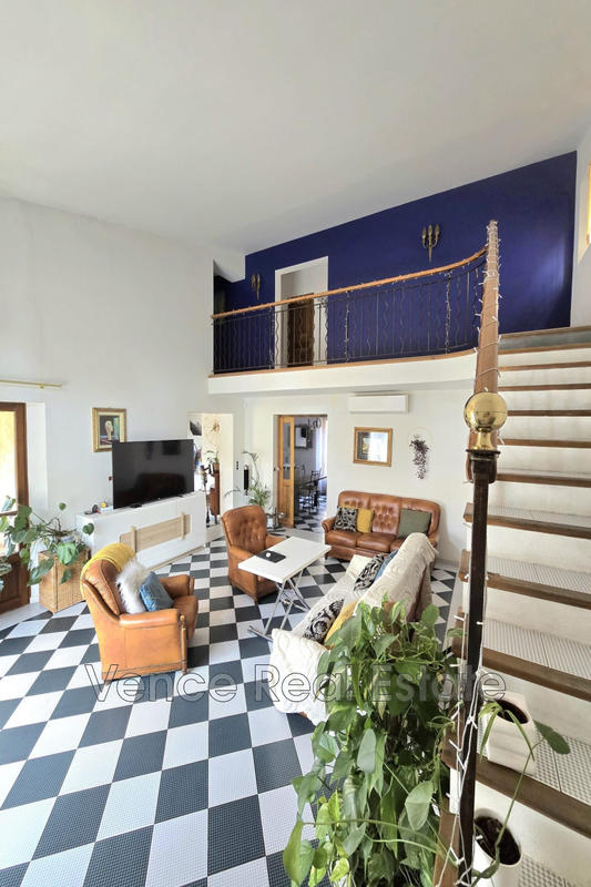 Maison - 171 m² - 6 pièces