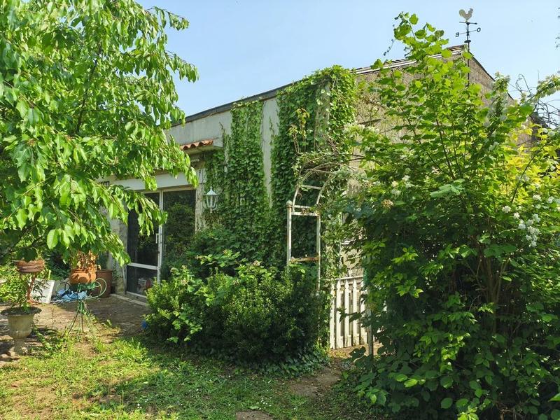 Maison - 316 m² - 9 pièces